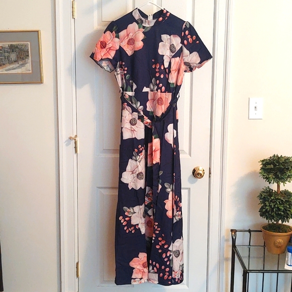 None Dresses & Skirts - *FINAL SALE* NWOT Floral Maxi Dress Size XL
